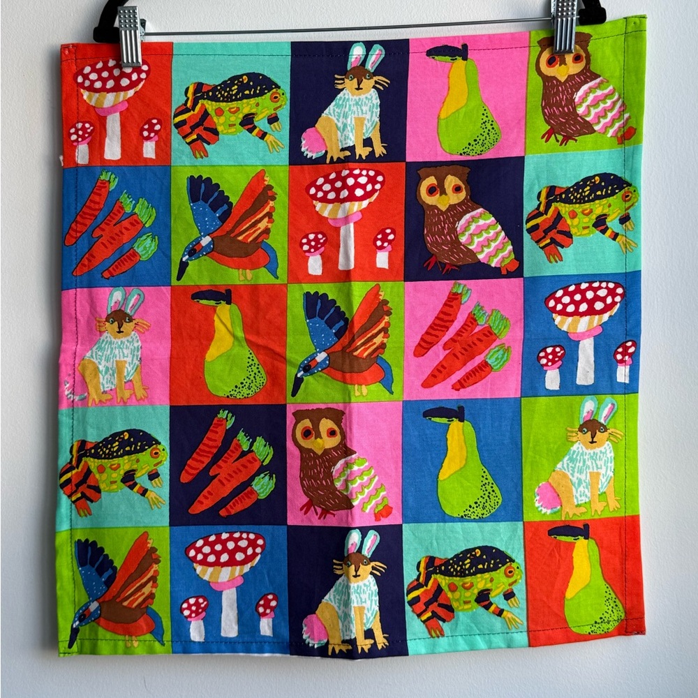 Lush Cosmetics Woodland Patchwork Knot Collectible 20x20” Reusable Tapestry Wrap
